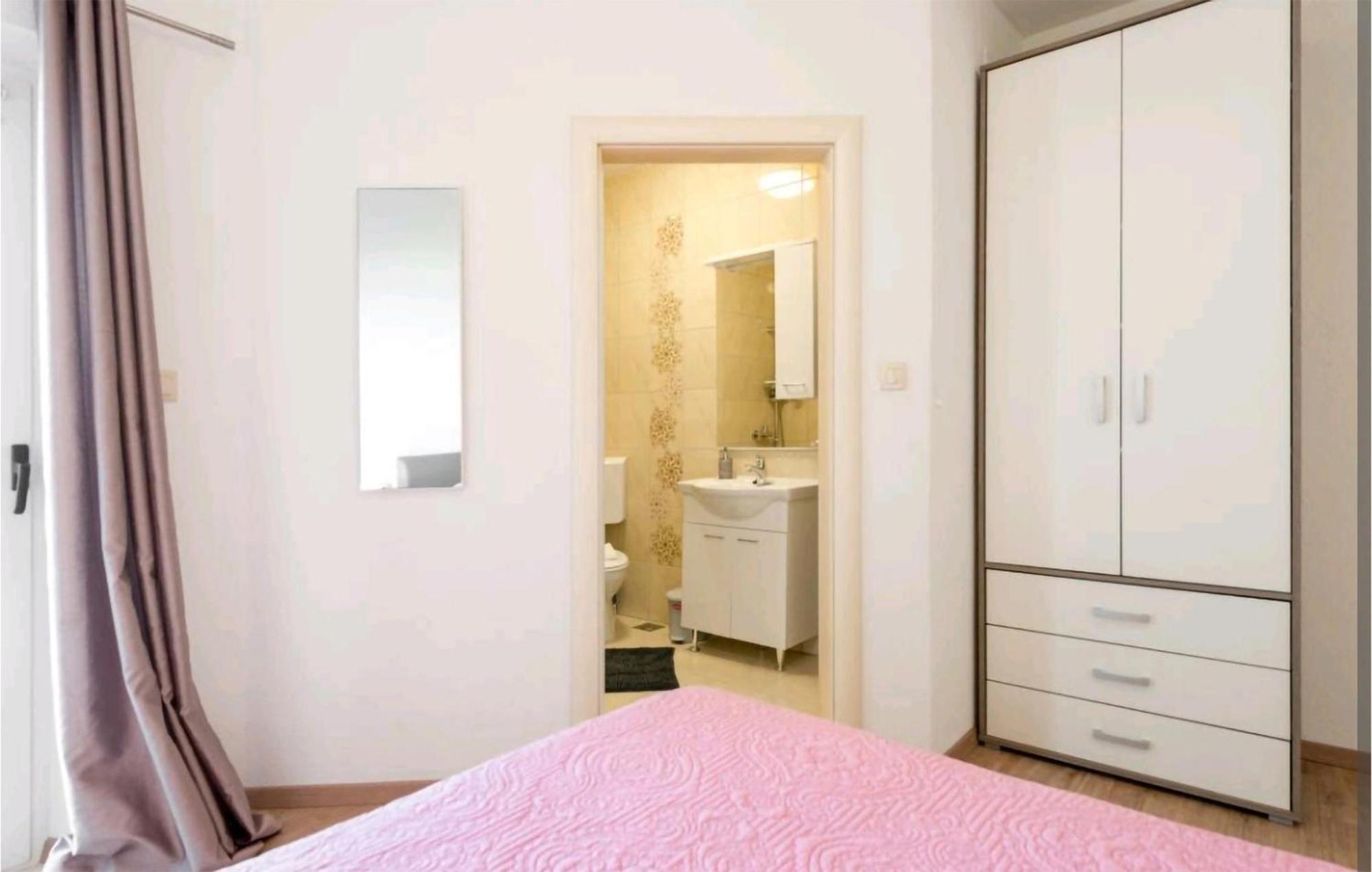 Amazing Apartment In Selca With Wifi Exterior foto