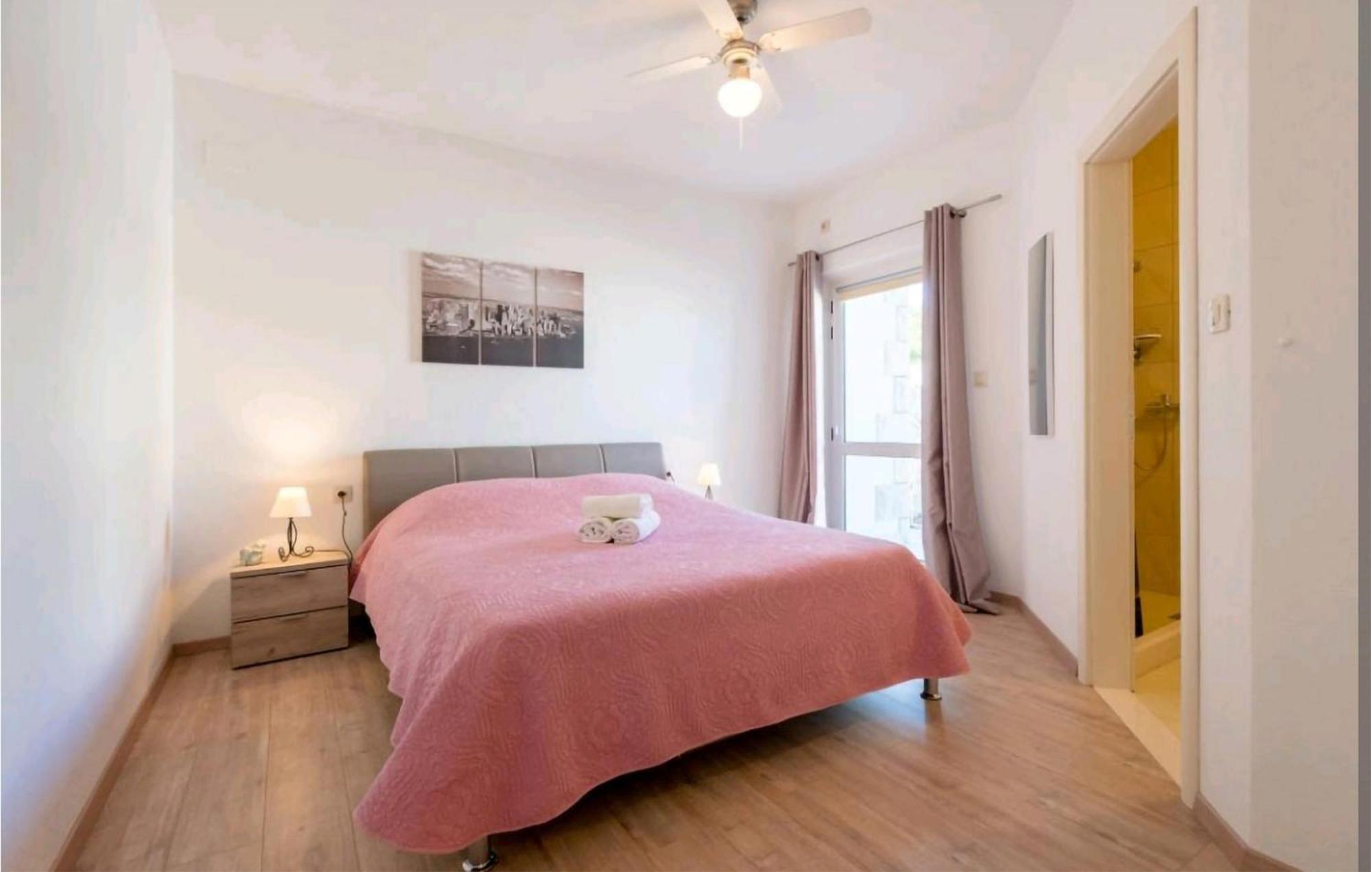 Amazing Apartment In Selca With Wifi Exterior foto
